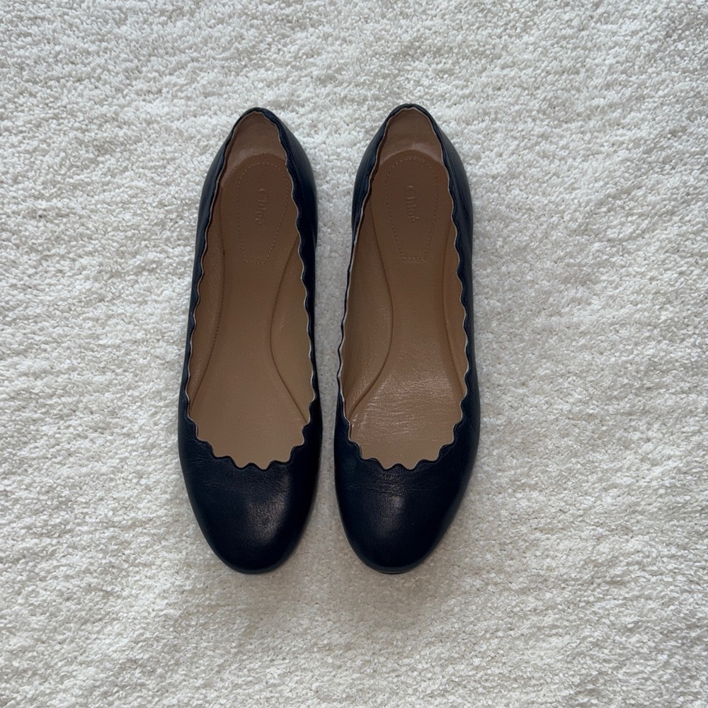 Chloe Black Scalloped Leather Flats